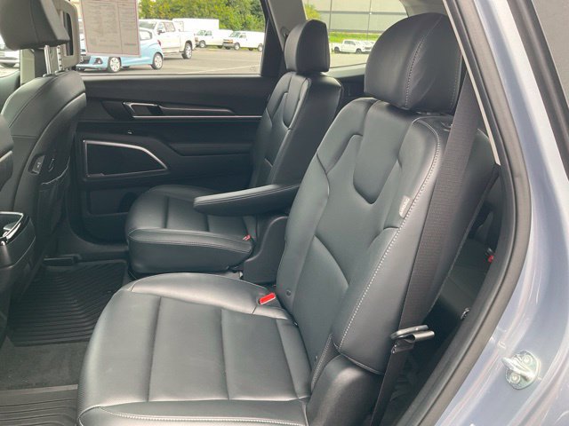 Used 2025 Kia Telluride S AWD/4WD image 18