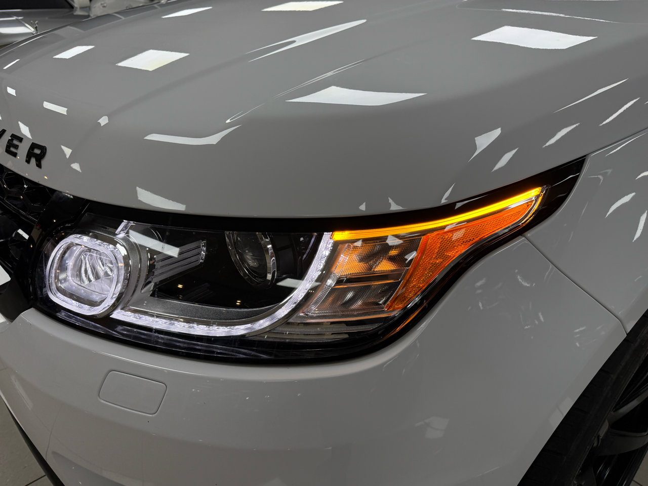 Used 2017 Land Rover Range Rover Sport Autobiography image 29