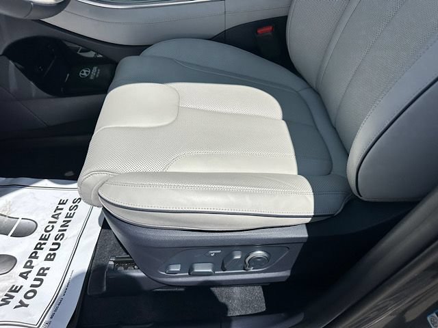 Used 2025 Hyundai Palisade Calligraphy AWD/4WD image 16