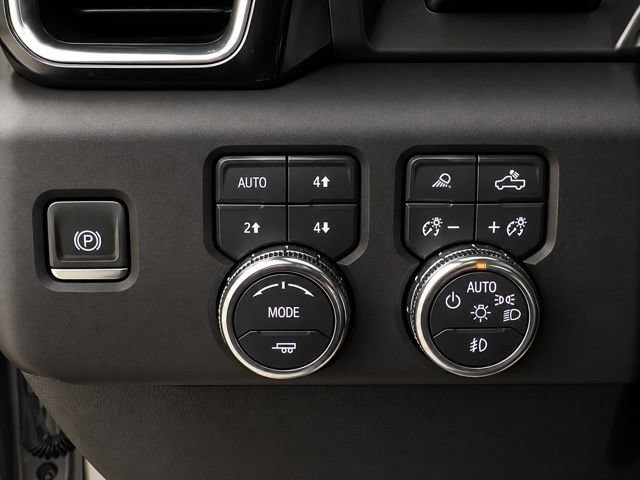 Used 2024 GMC Sierra 1500 Denali w/ Technology Package AWD/4WD image 17