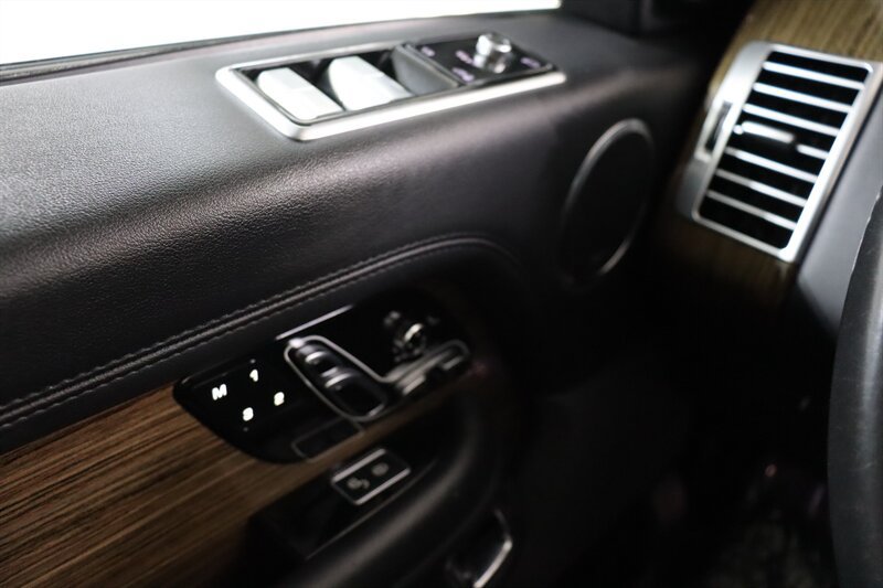 Used 2019 Land Rover Range Rover Supercharged AWD/4WD image 14