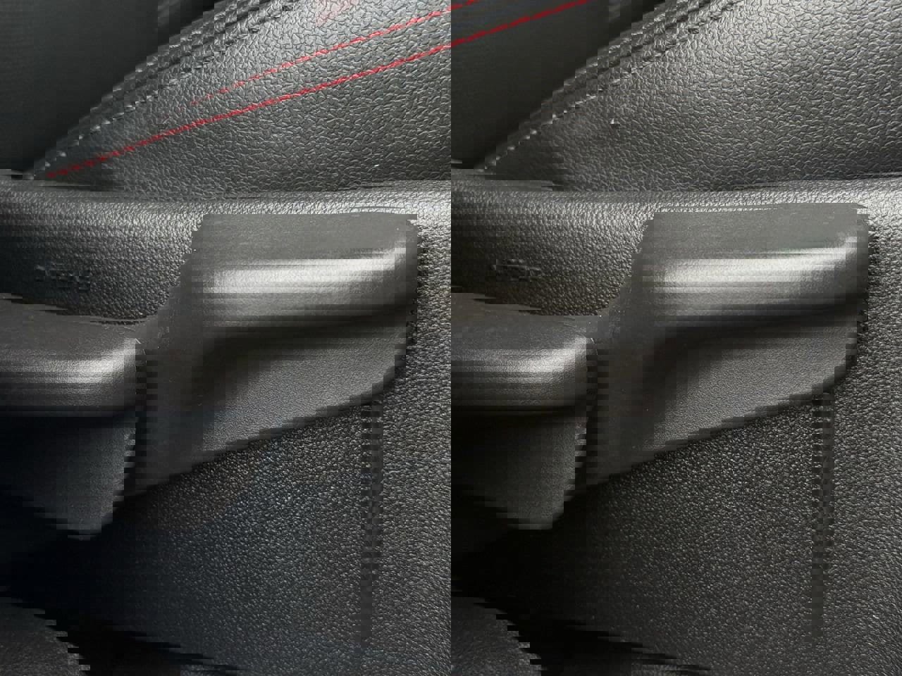 Used 2023 Chevrolet Equinox RS w/ RS Leather Package image 23