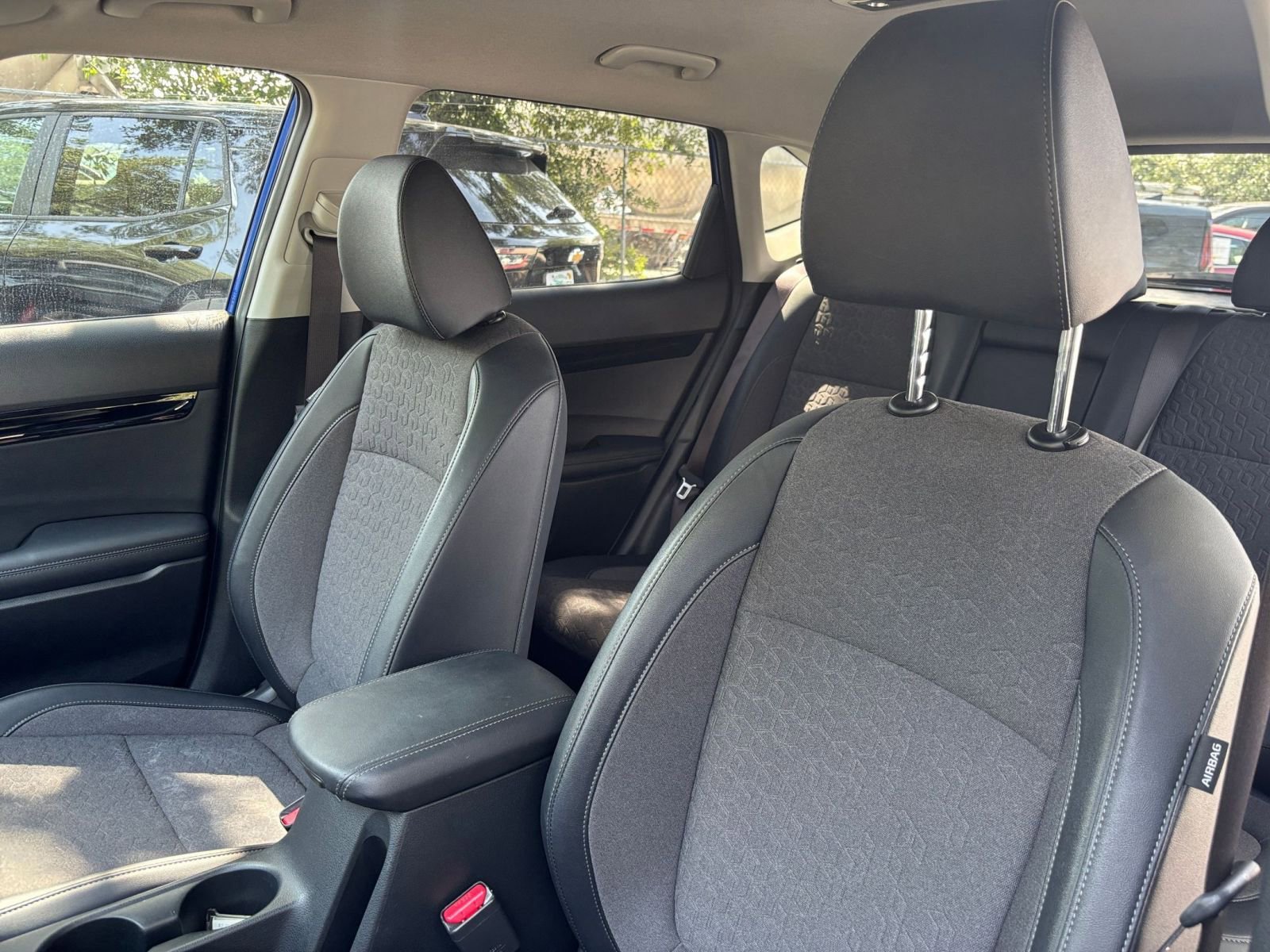 Used 2025 Kia Seltos S FWD image 37