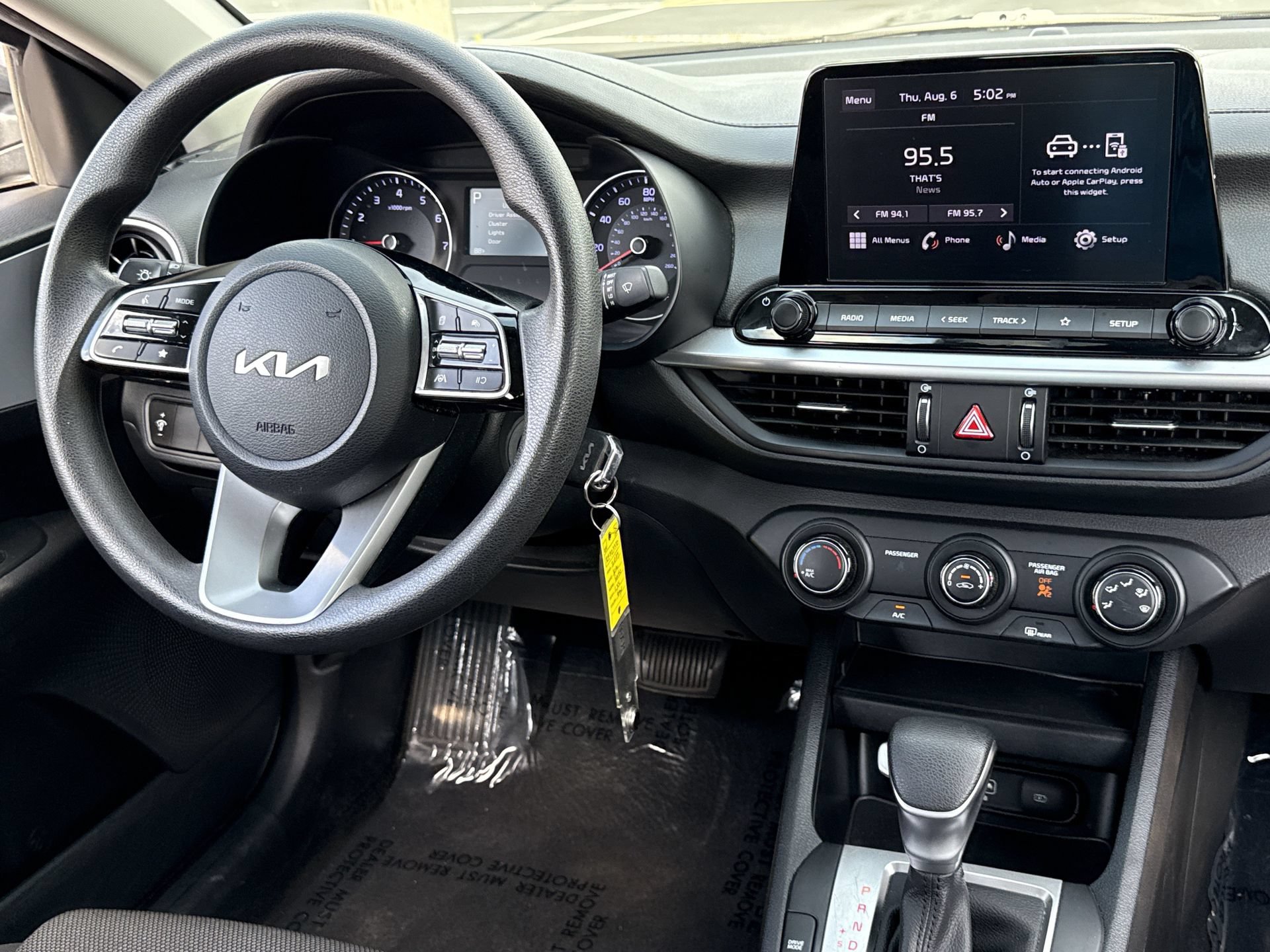 Used 2024 Kia Forte LXS FWD image 3