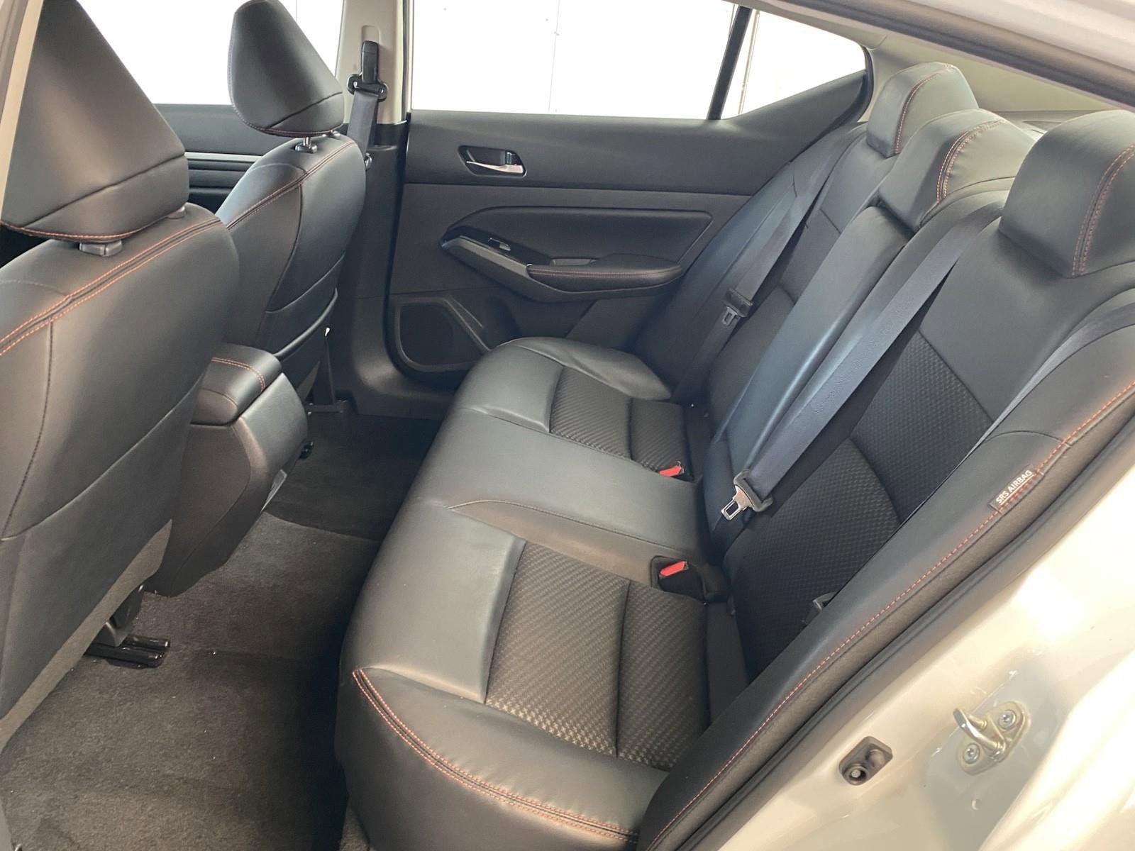 Used 2024 Nissan Altima 2.5 SR FWD image 16