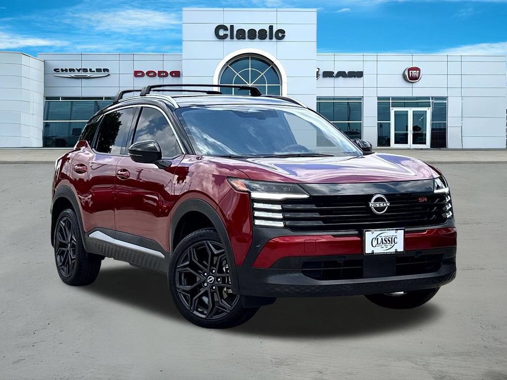 Used 2025 Nissan Kicks SR FWD image 1