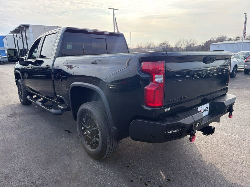 Used 2021 Chevrolet Silverado 2500 LTZ w/ LTZ Plus Package AWD/4WD image 8