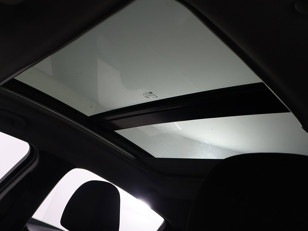 Used 2021 Chevrolet Malibu LT image 19