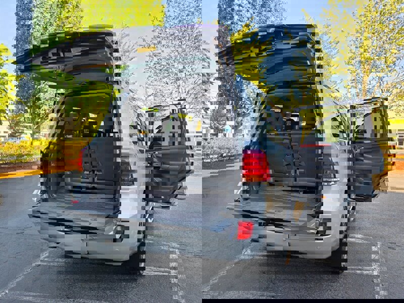 Used 2009 Lexus LX 570 4WD image 28