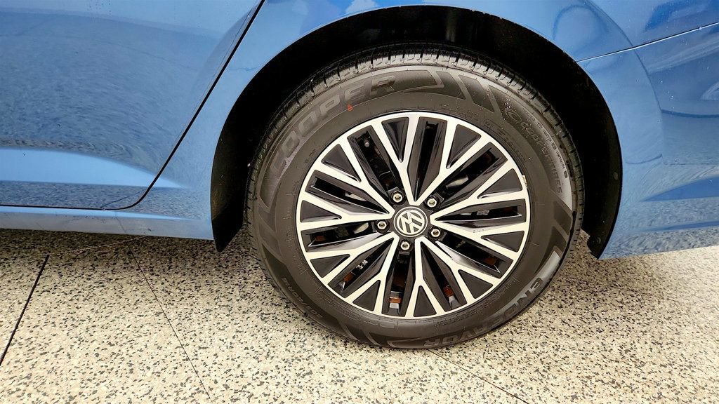 Used 2021 Volkswagen Jetta SE FWD image 9