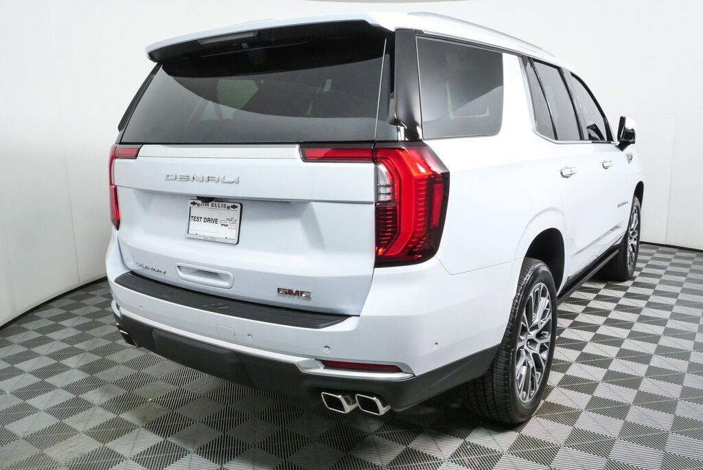 Certified 2026 GMC Yukon Denali w/ Sun & Power Step Package AWD/4WD image 3