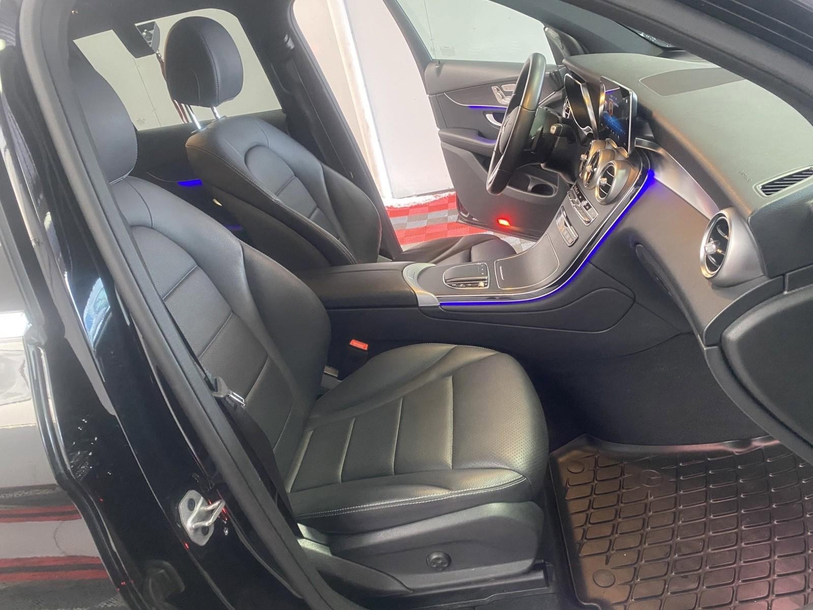 Used 2022 Mercedes-Benz GLC 300 4MATIC image 9