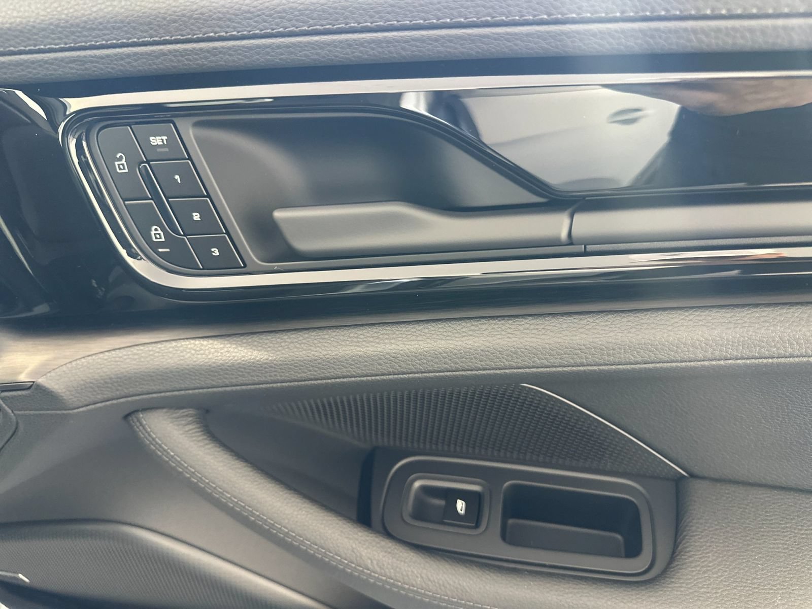 New 2026 Porsche Panamera 4 AWD/4WD image 20