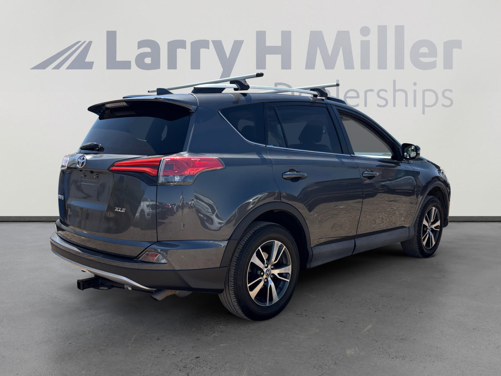 Used 2016 Toyota RAV4 XLE image 5