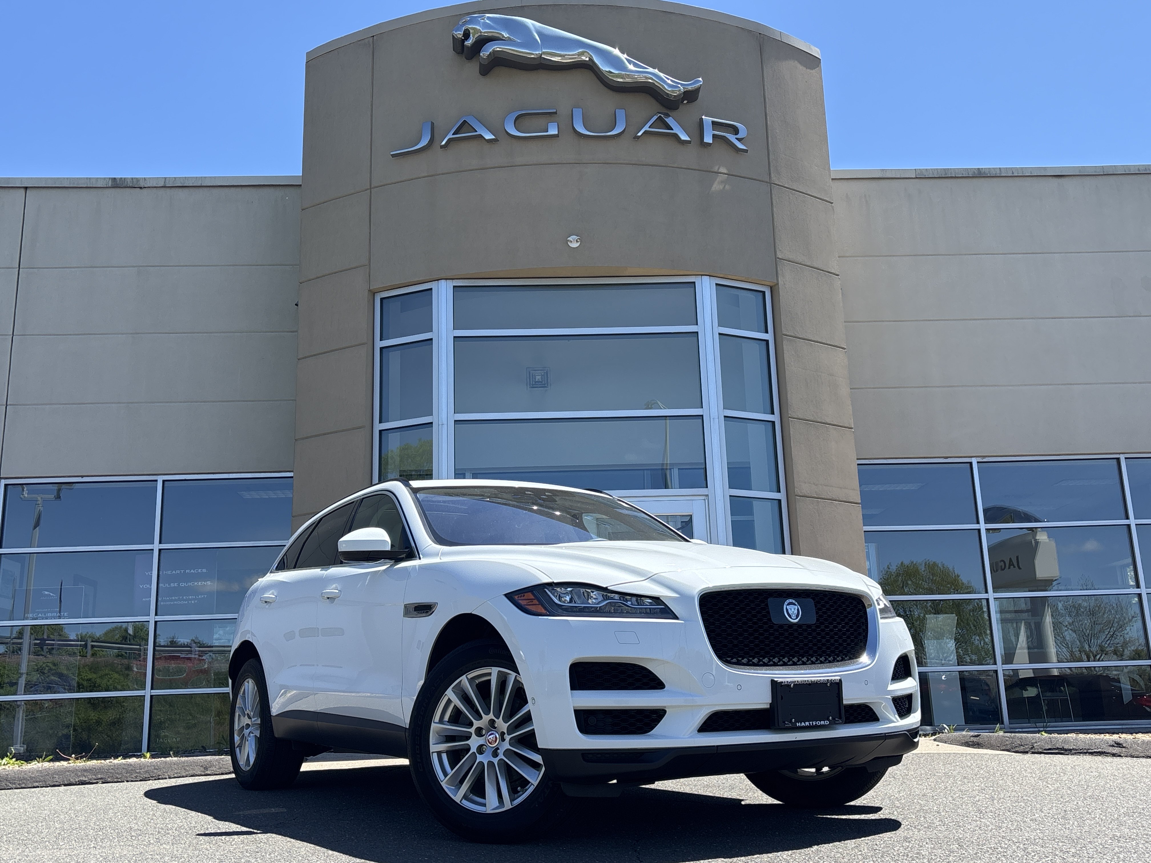 Used 2019 Jaguar F-PACE Prestige AWD/4WD image 1