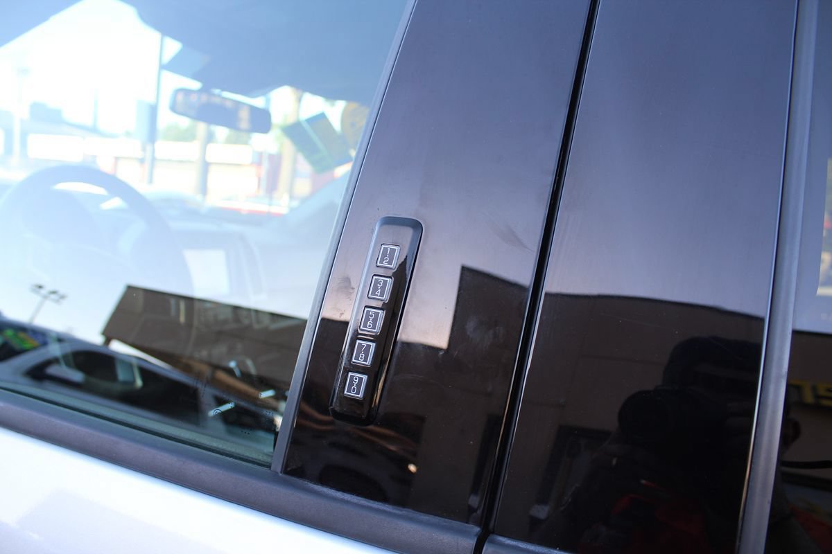 Used 2020 Ford F150 Lariat RWD image 17