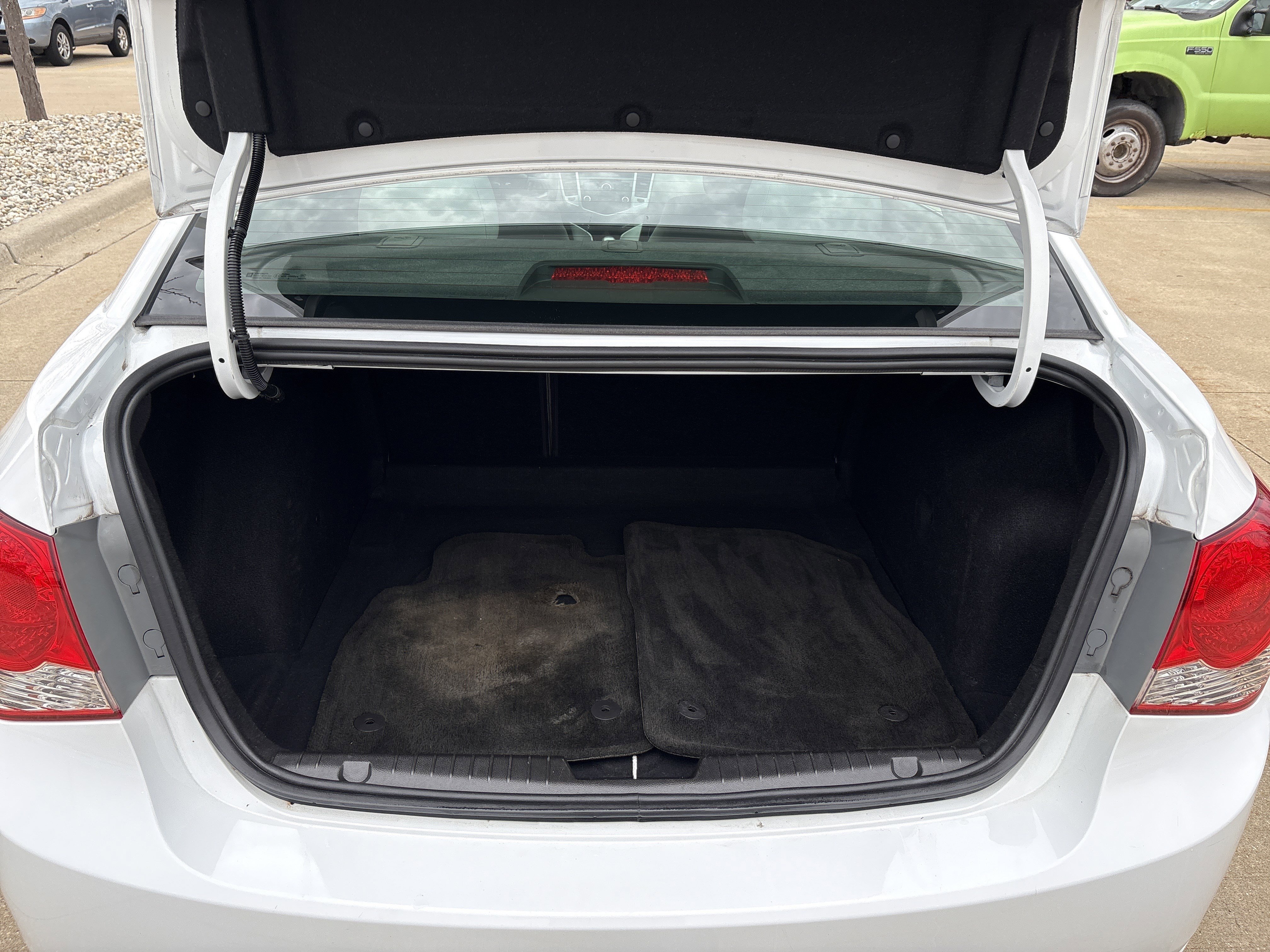 Used 2014 Chevrolet Cruze LT w/ RS Package image 12