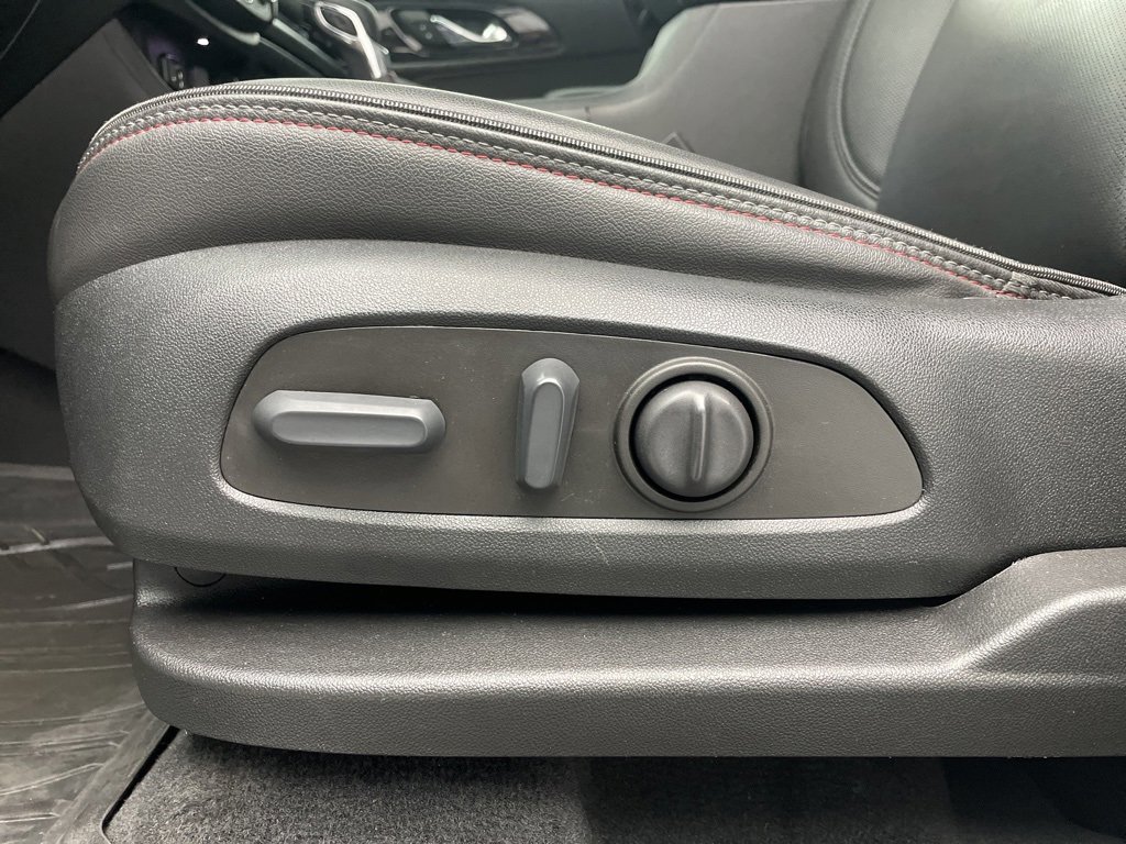 Certified 2023 Chevrolet Traverse RS image 24