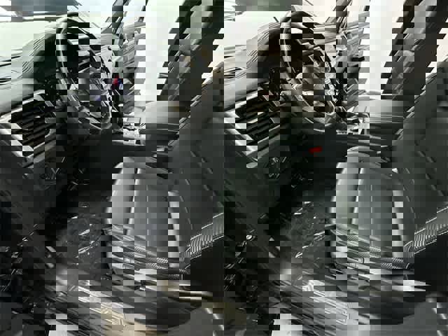 Certified 2022 Volkswagen Atlas Cross Sport SEL R-Line image 19