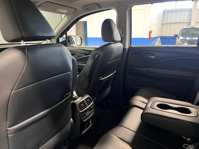 Used 2020 Honda Pilot Touring image 17