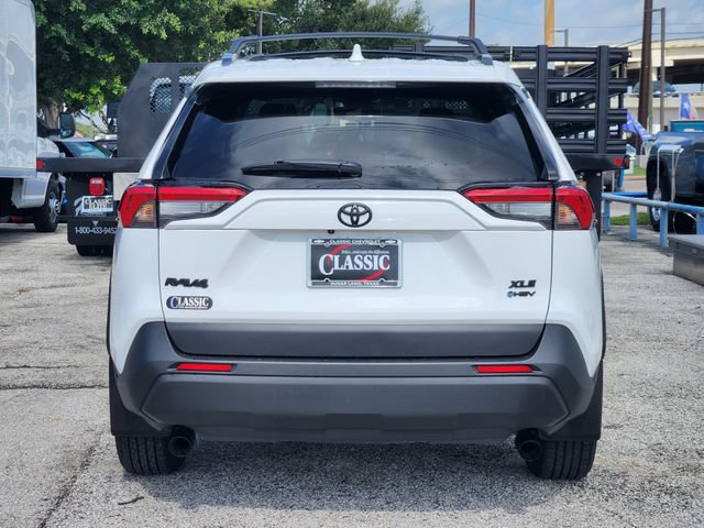 Used 2025 Toyota RAV4 XLE w/ Convenience Package AWD/4WD image 6