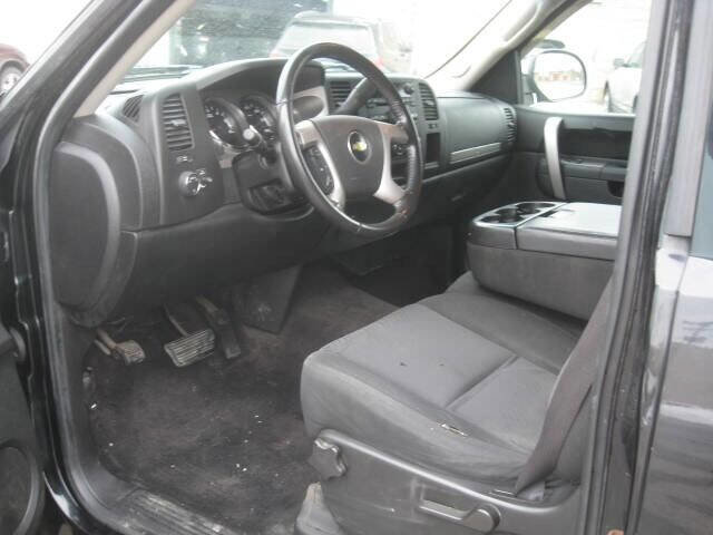 Used 2010 Chevrolet Silverado 1500 LT image 9