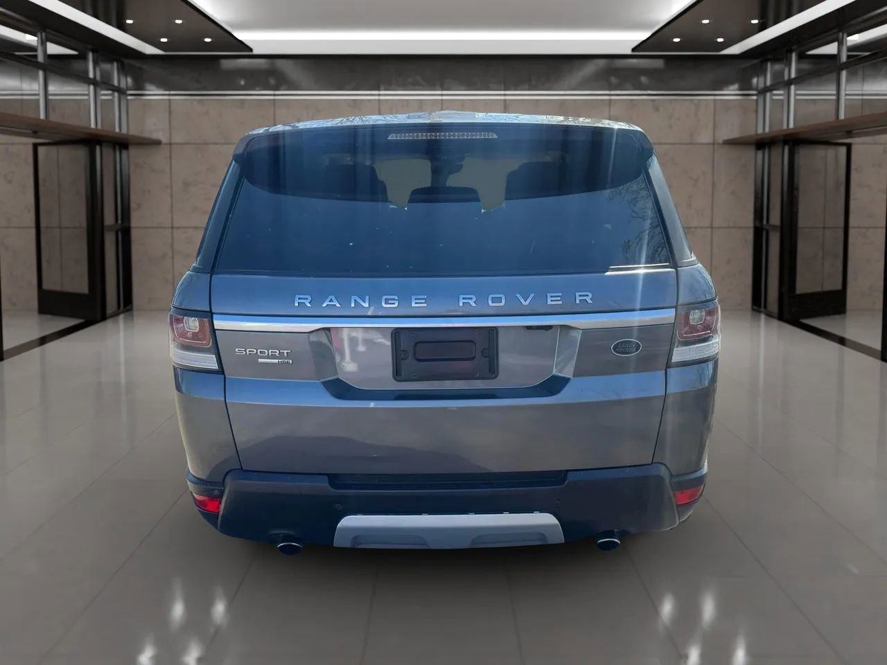 Used 2017 Land Rover Range Rover Sport HSE image 4