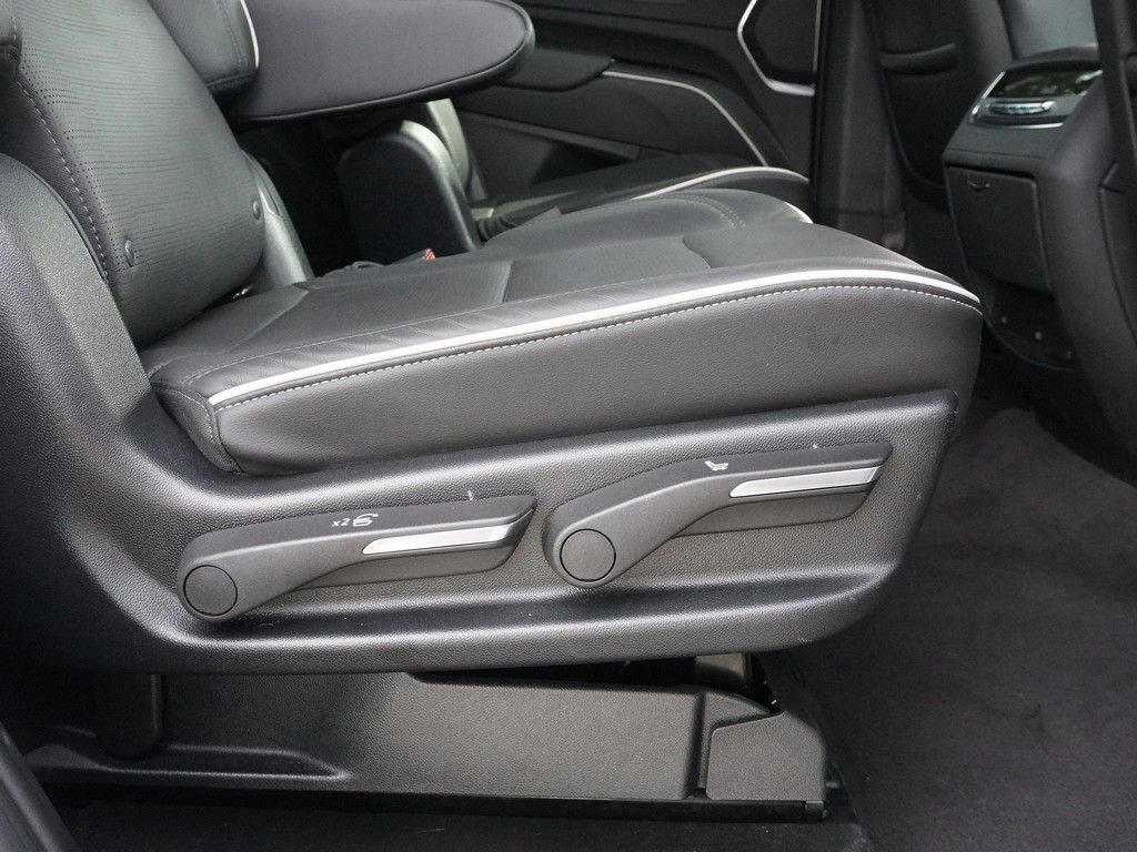 Used 2023 Cadillac Escalade Premium Luxury w/ LPO, Floor Liner Package AWD/4WD image 44