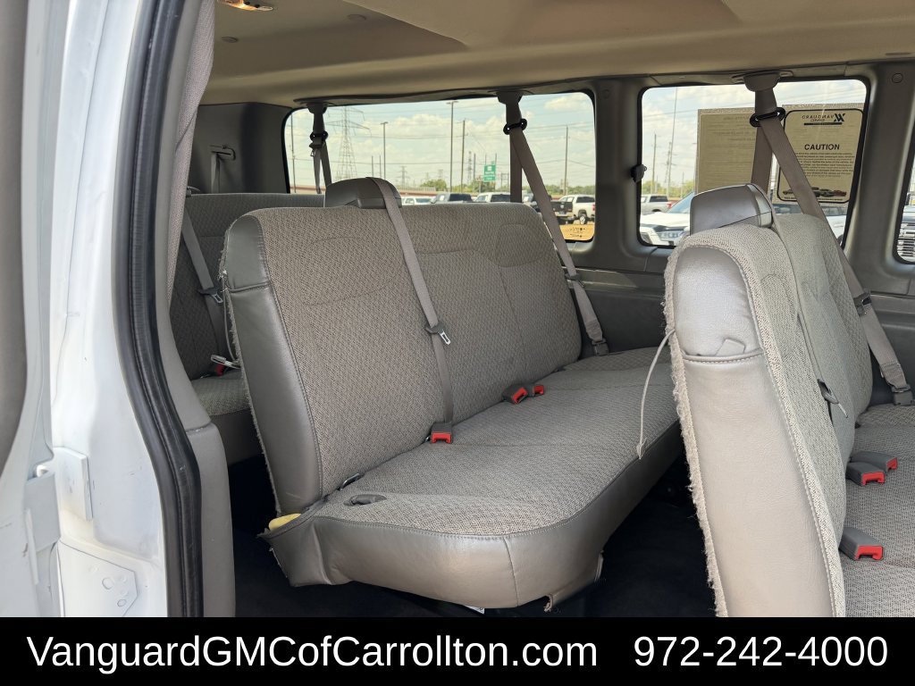 Used 2025 Chevrolet Express 3500 LT w/ LT Preferred Equipment Group RWD image 33