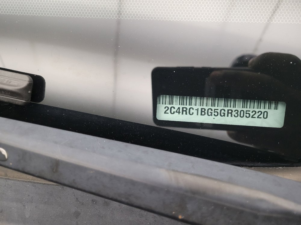 Used 2016 Chrysler Town & Country Touring w/ Driver Convenience Group FWD image 33