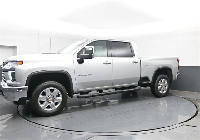Used 2023 Chevrolet Silverado 3500 LTZ w/ LTZ Convenience Package image 11