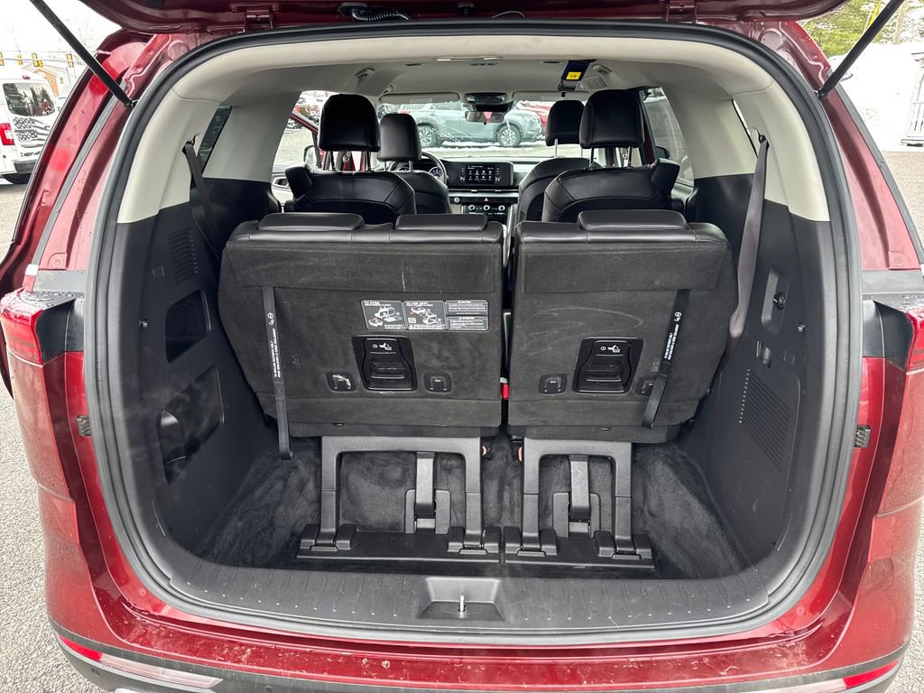 Used 2024 Kia Carnival LX image 22