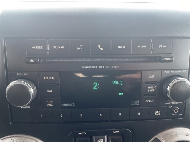 Used 2012 Jeep Wrangler Unlimited Sport image 4