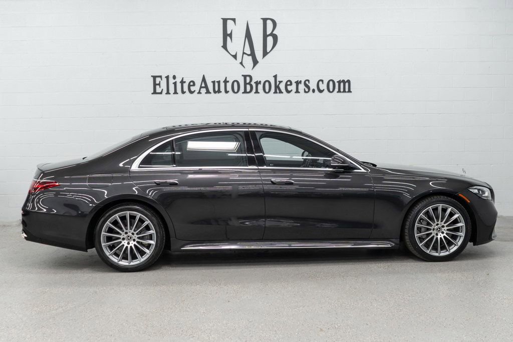 Used 2022 Mercedes-Benz S 500 4MATIC w/ AMG Line Package image 5
