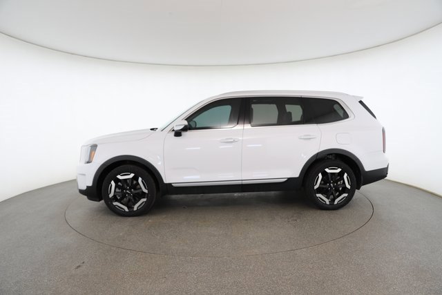 Used 2023 Kia Telluride EX w/ EX Captain's Chair Package image 6