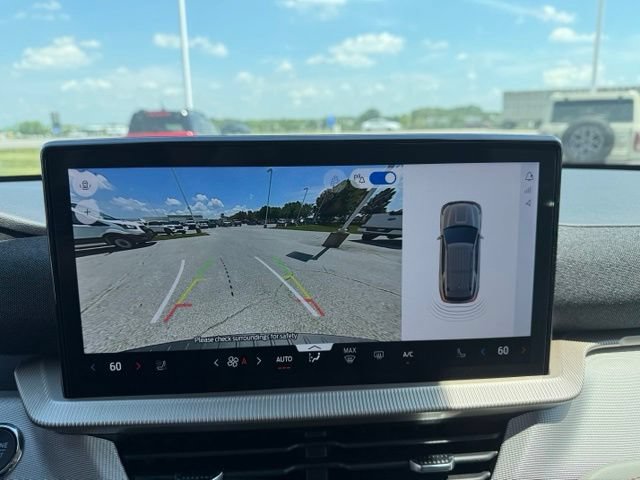 New 2026 Ford Explorer Active w/ Active Comfort Package AWD/4WD image 18