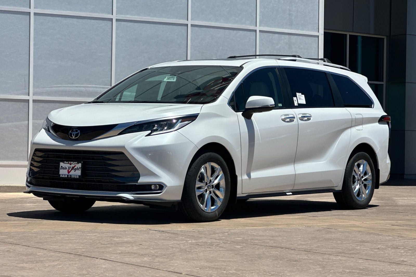 New 2026 Toyota Sienna Limited FWD image 8