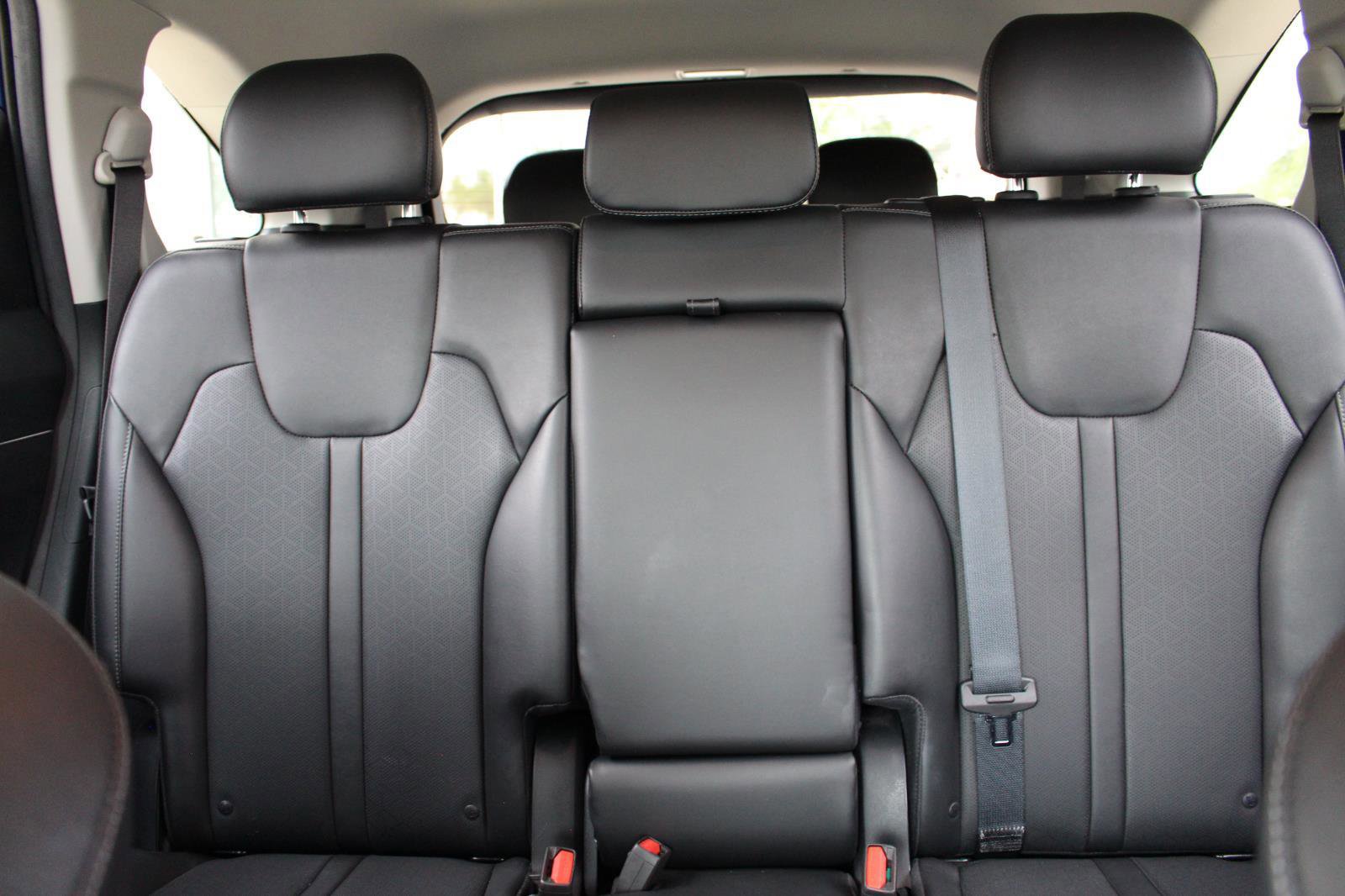 Used 2022 Kia Sorento S image 28