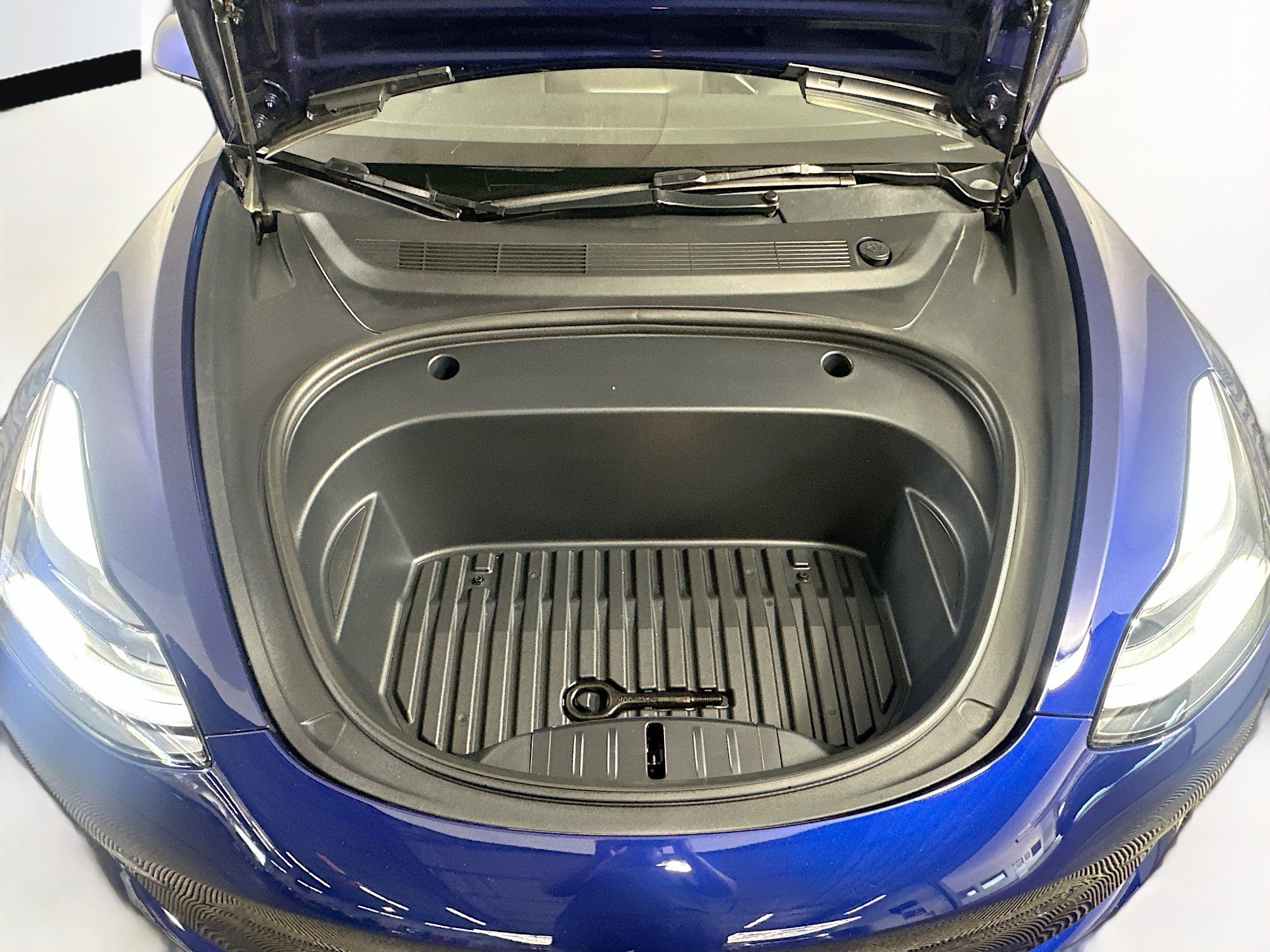 Used 2023 Tesla Model 3 Standard Range image 35