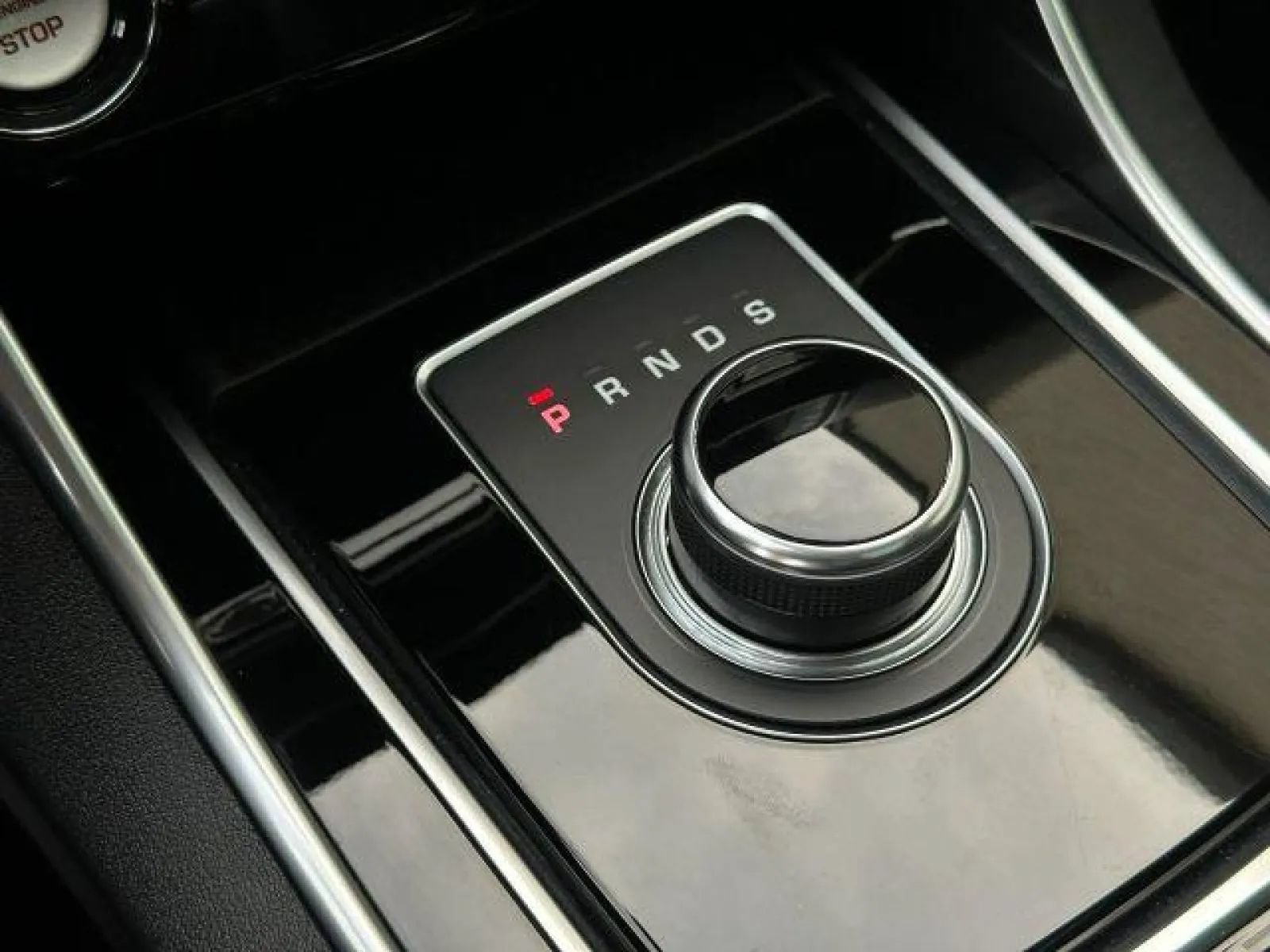Used 2018 Jaguar XE Prestige RWD image 37