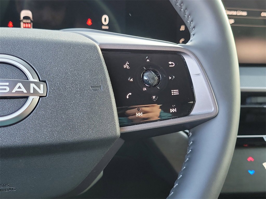 Certified 2025 Nissan Murano SV image 6