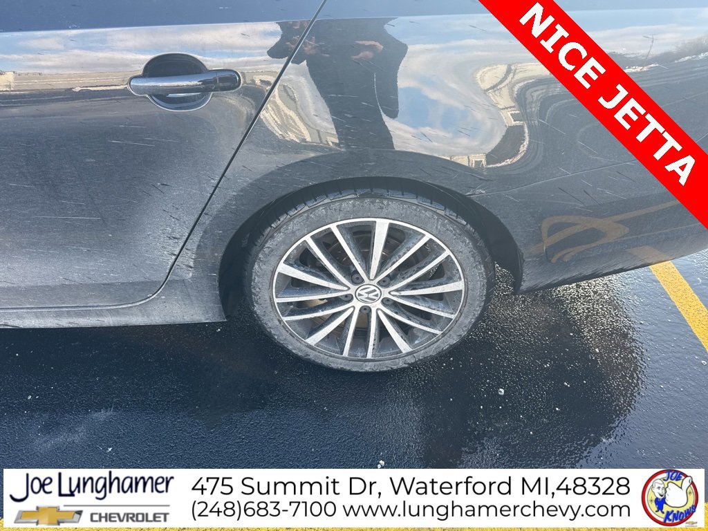 Used 2015 Volkswagen Jetta Sport image 8