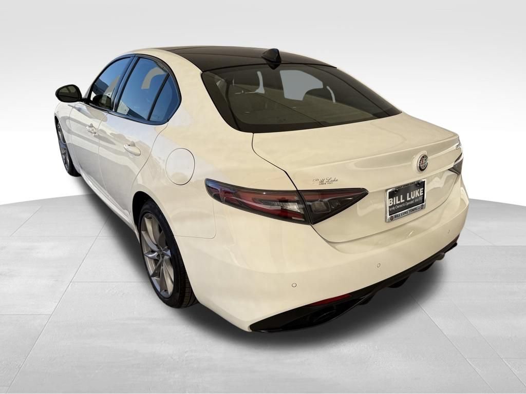 New 2025 Alfa Romeo Giulia RWD image 7