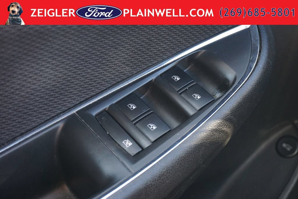 Used 2016 Chevrolet Cruze LT w/ Sun And Sound Package FWD image 28
