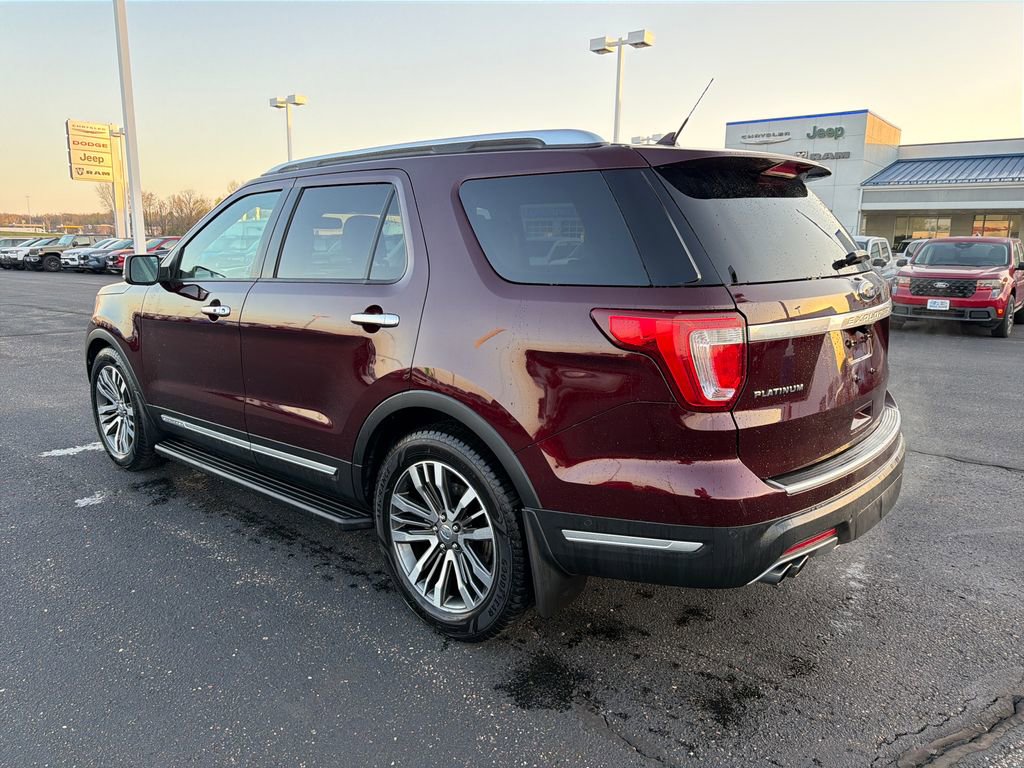 Used 2019 Ford Explorer Platinum image 3