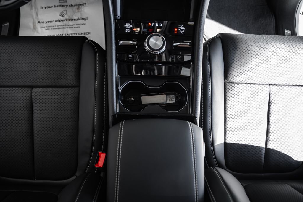 New 2025 Jeep Grand Cherokee Overland w/ Adv Protech Group III image 29