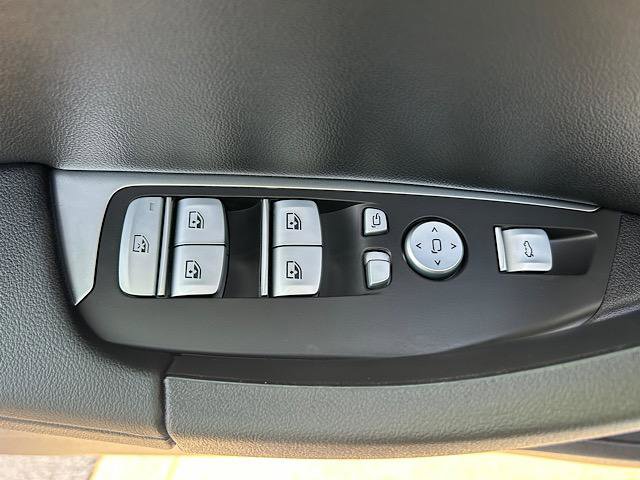 Certified 2023 BMW X3 M40i w/ Premium Package image 17