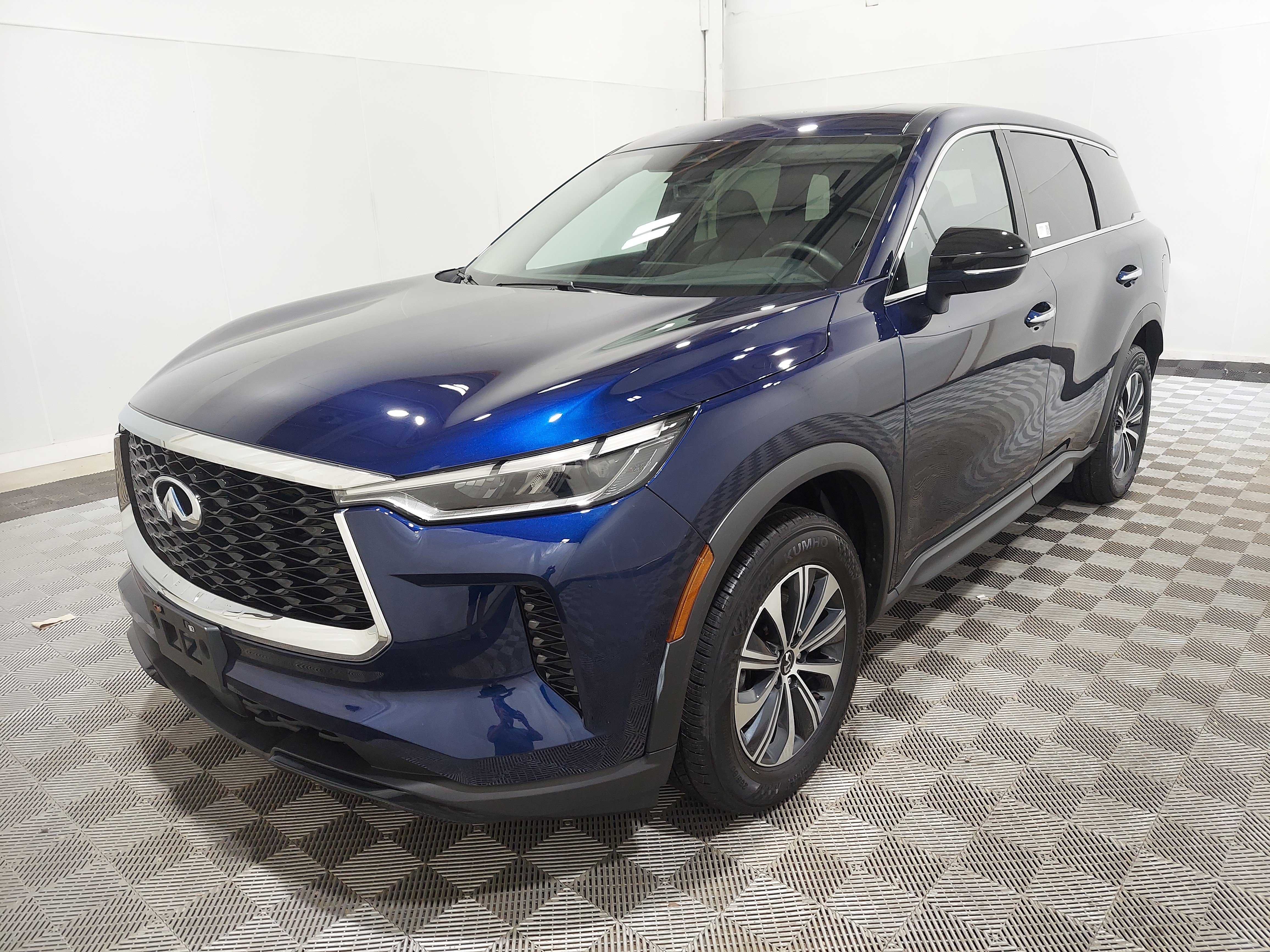 Used 2024 INFINITI QX60 Pure AWD/4WD image 1