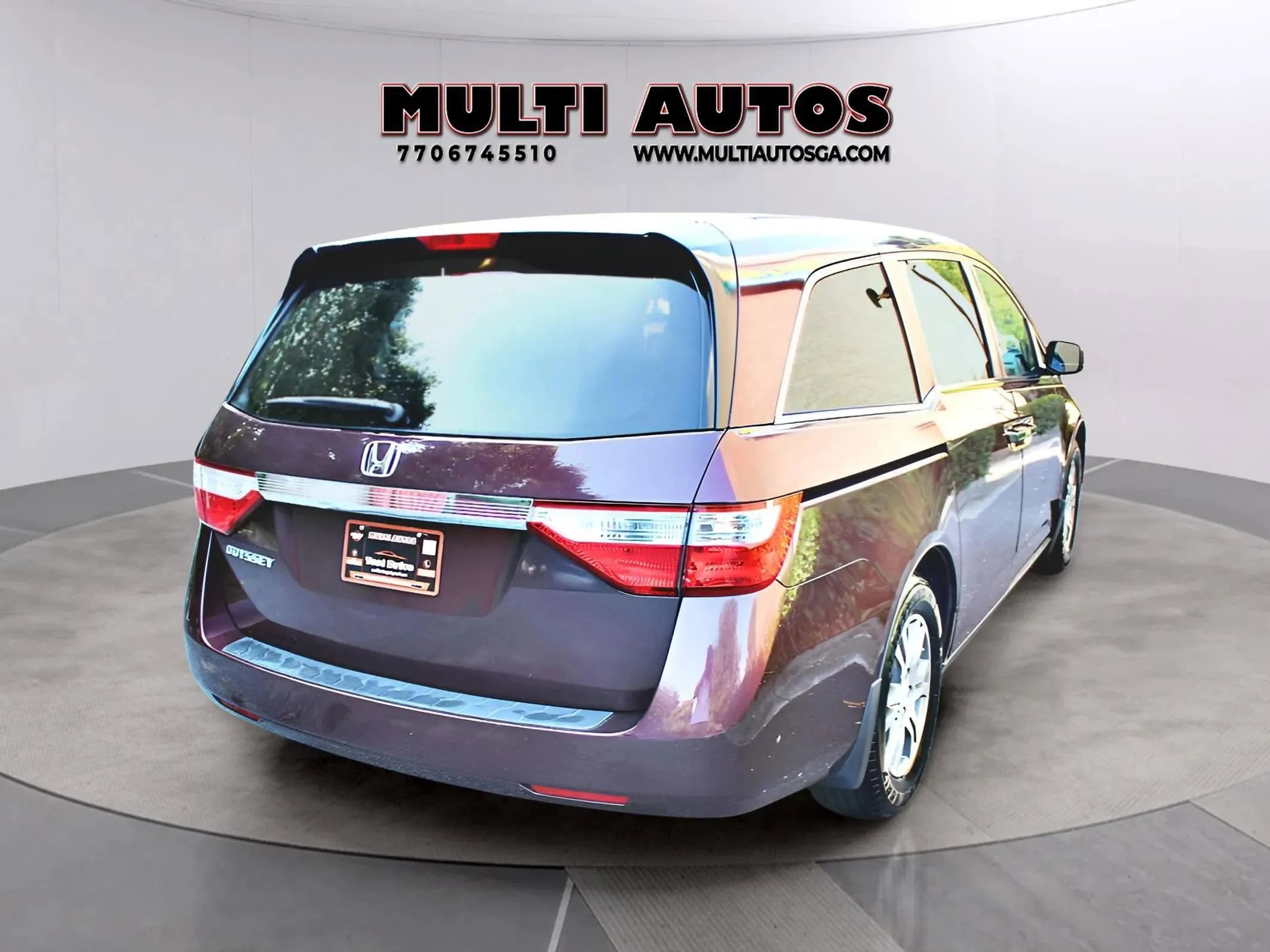 Used 2011 Honda Odyssey EX image 2