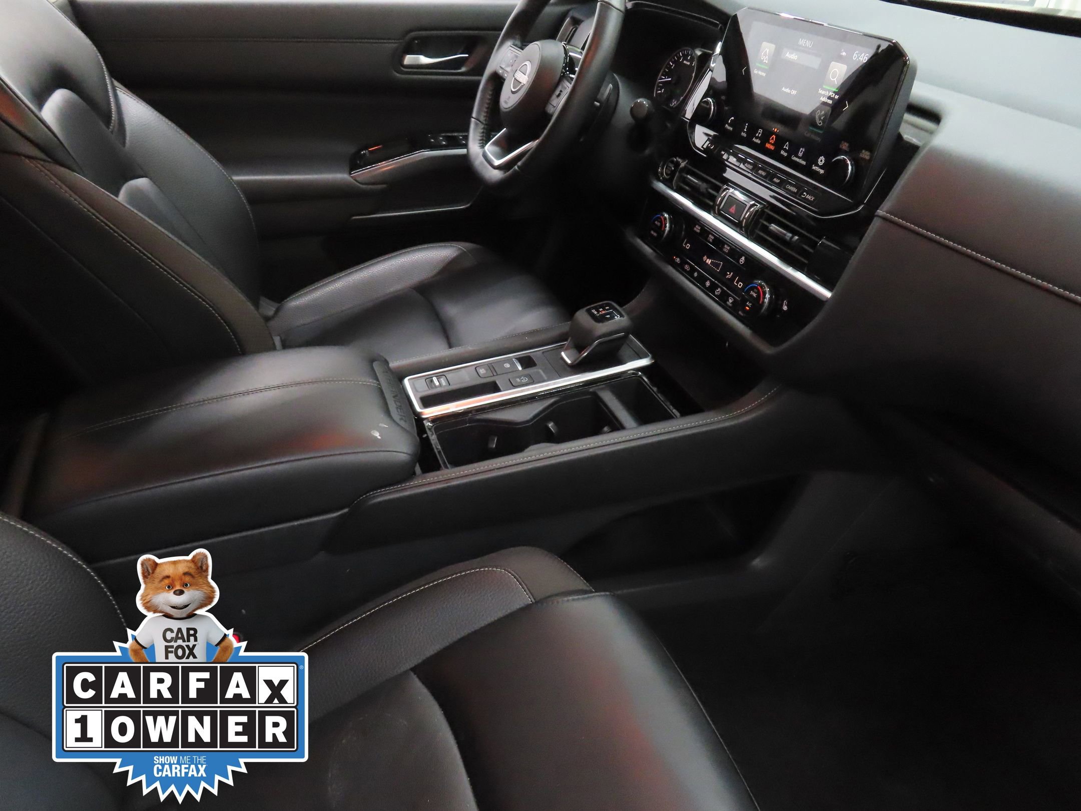 Used 2024 Nissan Pathfinder SL w/ Lighting Package (N92) image 24